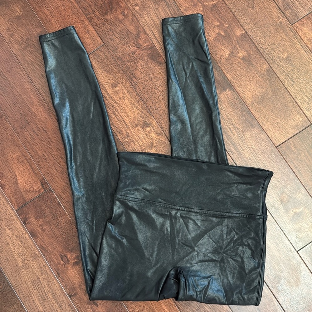 NWOT Spanx Black Suede Leather Look Full length Skinny Leggings Pants M